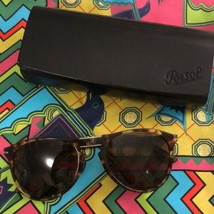 Persol adjusting sunglasses